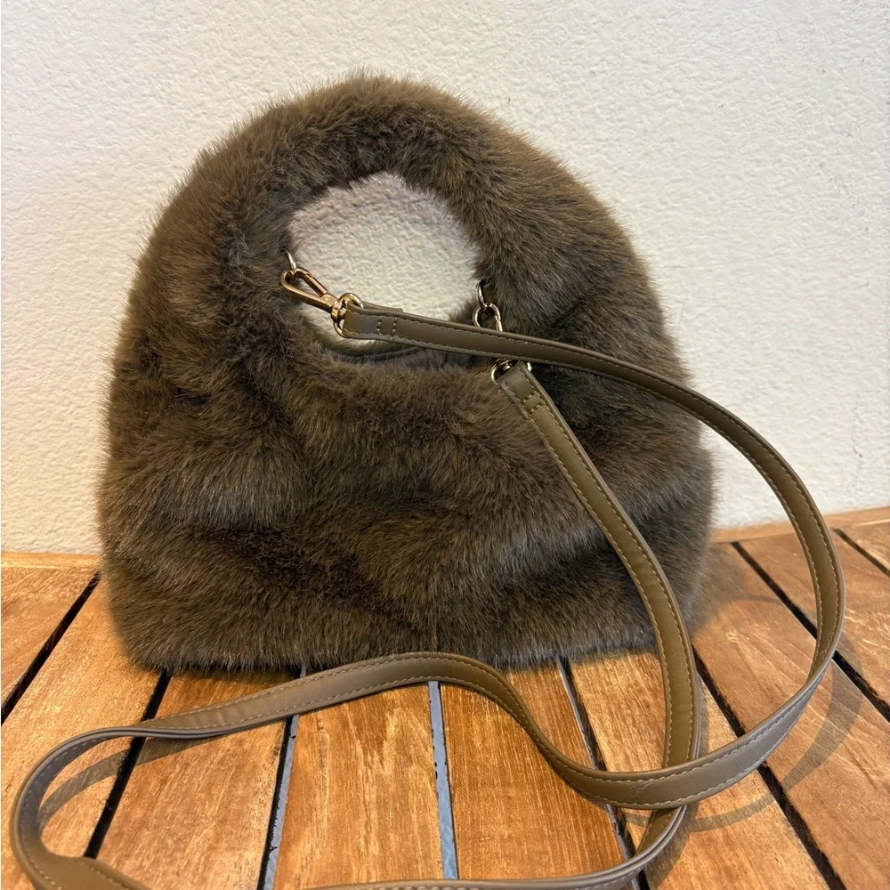 H&M Brown Faux Fur Shoulder Bag - Picture 4 of 8